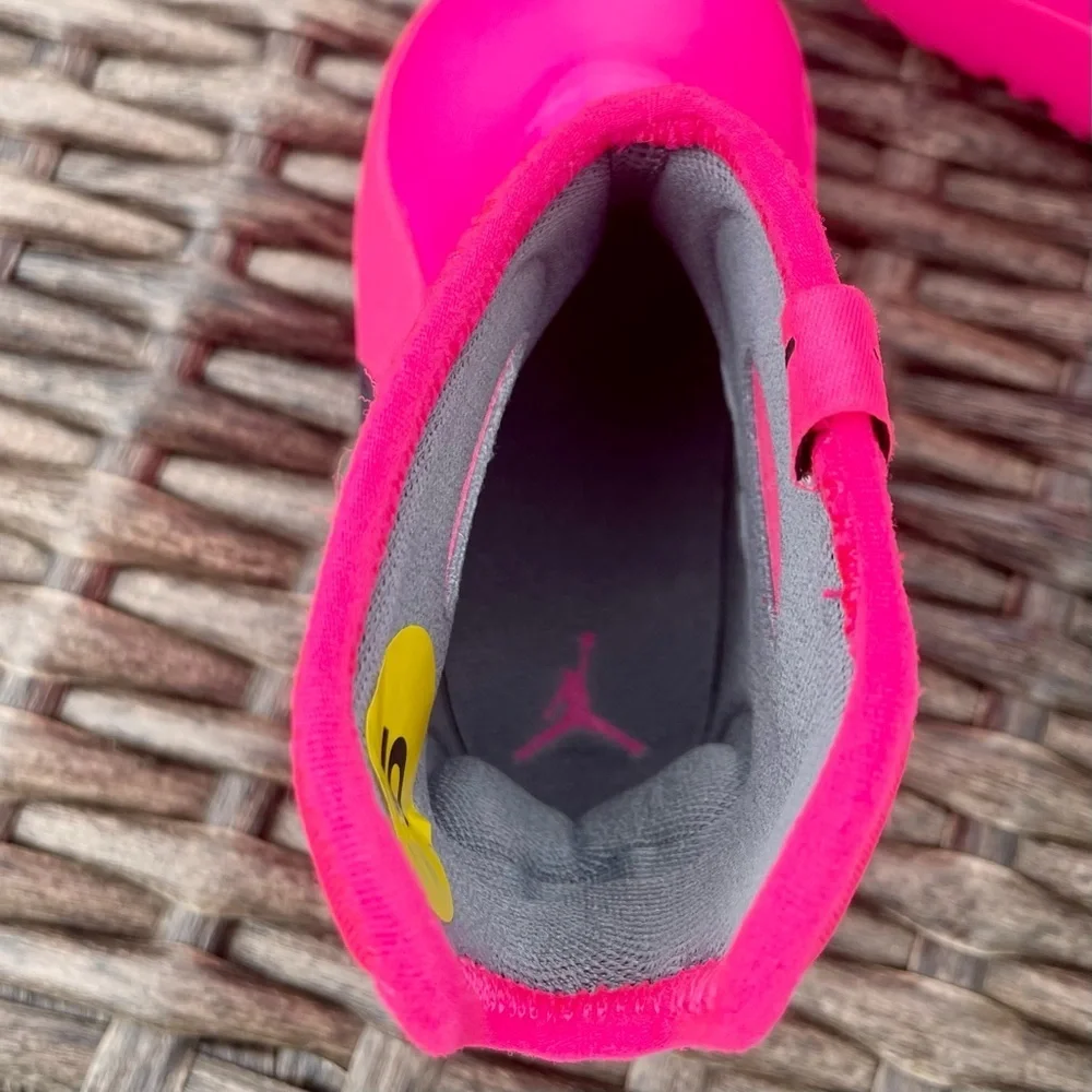 NWOT - Nike Jordan Lil Drip Boots Rain Shoes Neon Pink Size Youth 5Y - Picture 5 of 6
